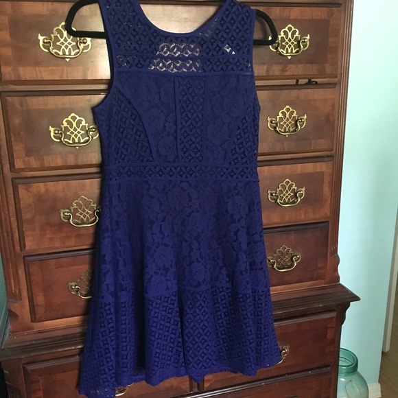 Royal Blue Lace Dress Size Small - Picture 4 of 6